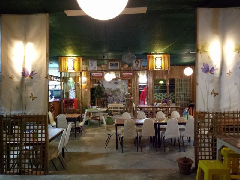 หน้าร้าน ร้านอาหารทำเลทอง